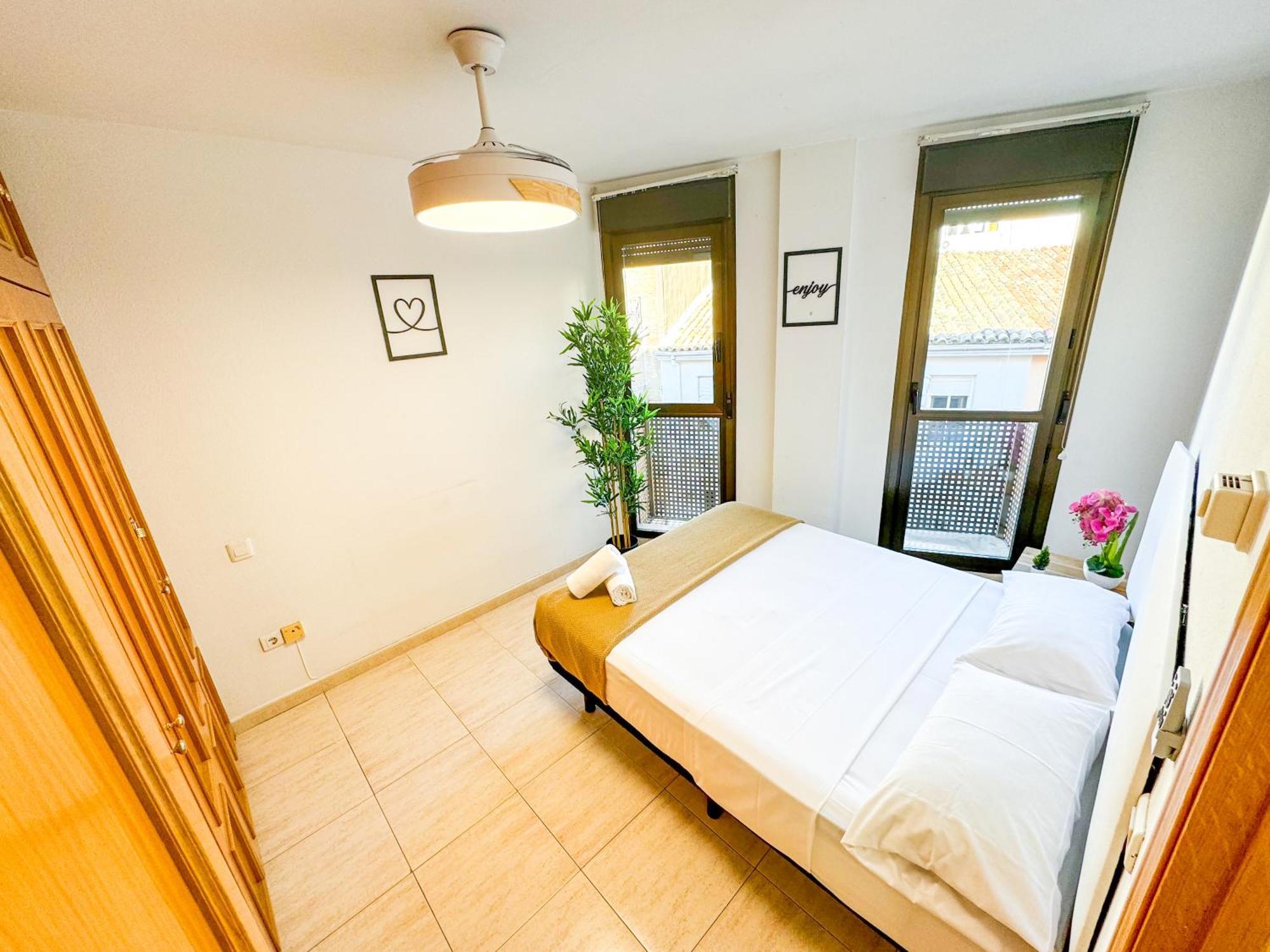 Enjoy El Pilar Turistea Apartment Zaragoza Exterior foto